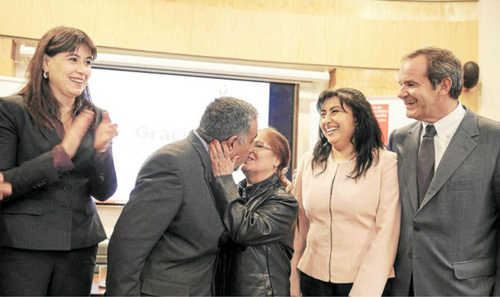 Mayoría de parejas con hora para Acuerdo de Unión Civil son heterosexuales  y de regiones – Movilh Chile